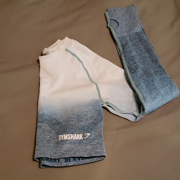 Gymshark ombre matching set - Picture 3 of 4